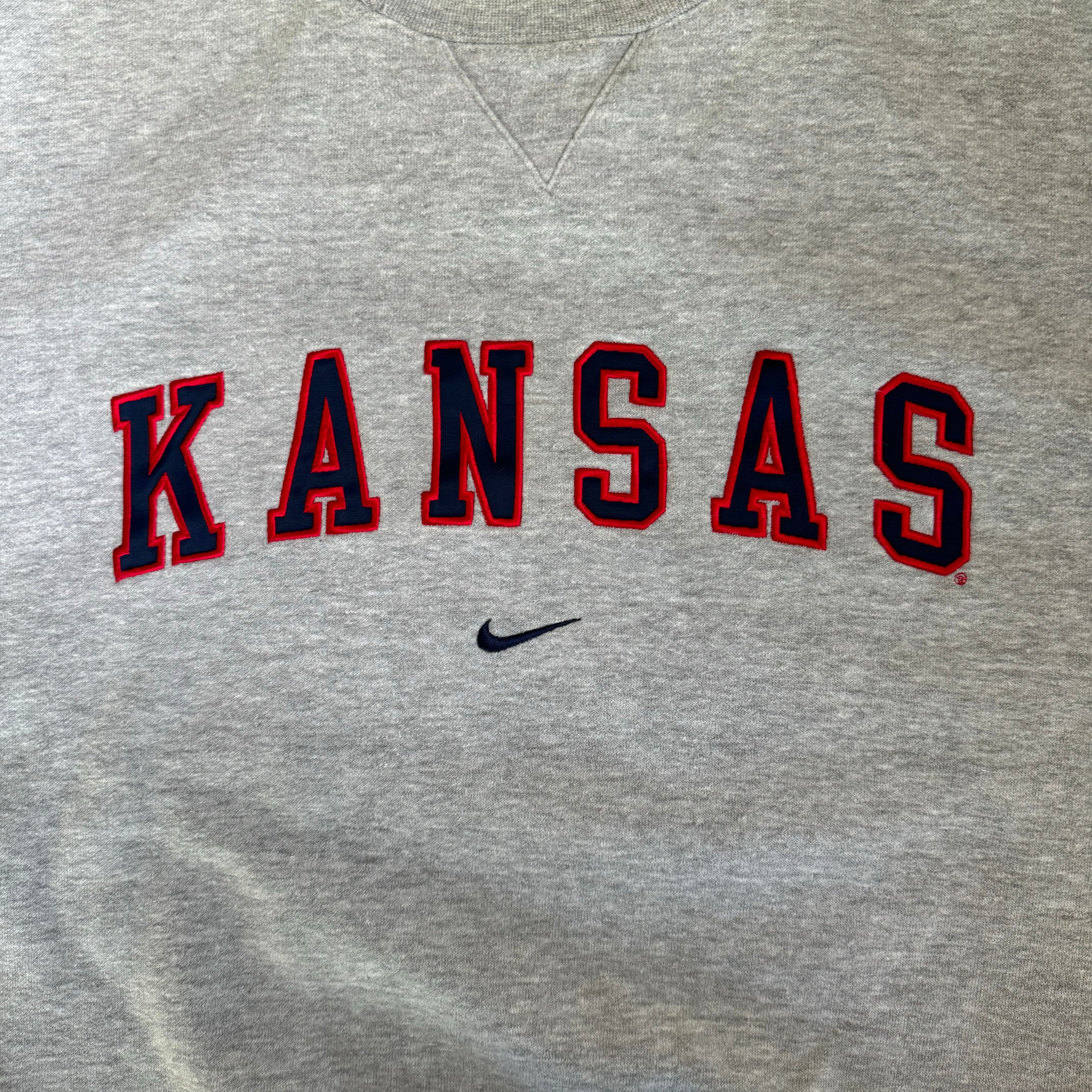 WESTSIDE STOREY VINTAGE | VINTAGE 90'S KU JAYHAWKS NIKE SWEATSHIRT - GRAY - Westside Storey