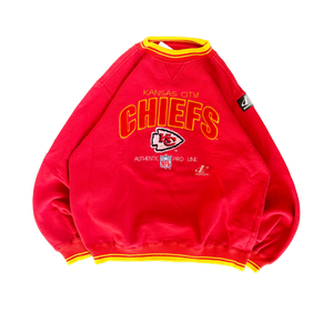 WESTSIDE STOREY VINTAGE | VINTAGE 90'S KC CHIEFS PROLINE PATCH SWEATSHIRT - RED - Westside Storey