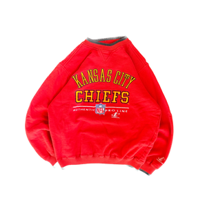 WESTSIDE STOREY VINTAGE | VINTAGE 90'S KC CHIEFS PROLINE LOGO ATHLETIC EMBROIDERED SWEATSHIRT - RED - Westside Storey