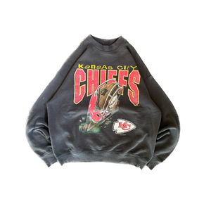 WESTSIDE STOREY VINTAGE | VINTAGE 90'S KC CHIEFS FOOTBALL TEETH SWEATSHIRT - BLACK - Westside Storey