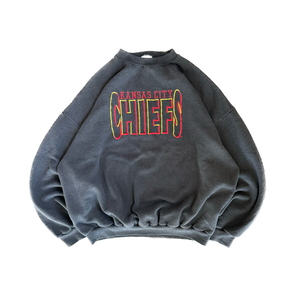 WESTSIDE STOREY VINTAGE | VINTAGE 90'S KC CHIEFS LOGO 7 SWEATSHIRT EMBROIDERED - BLACK - Westside Storey