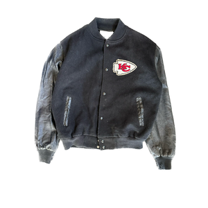 WESTSIDE STOREY VINTAGE | VINTAGE 90'S KC CHIEFS LOCKER LINE SPELLOUT LETTERMAN JACKET - BLACK - Westside Storey