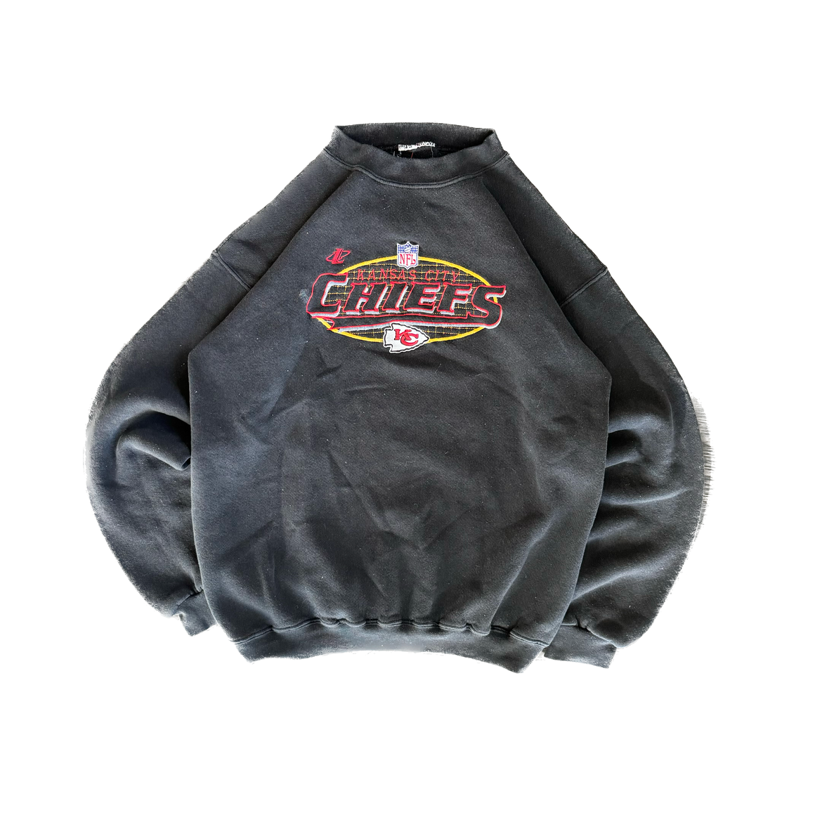 WESTSIDE STOREY VINTAGE | VINTAGE 90'S KC CHIEFS LOGO 7 EMBROIDERED SWEATSHIRT - BLACK *LIGHT MARK