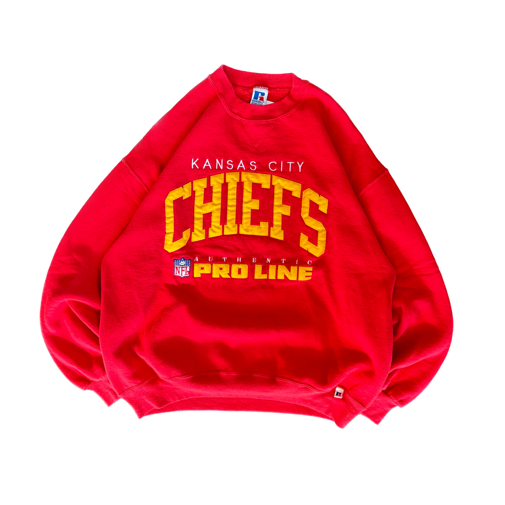 WESTSIDE STOREY VINTAGE | VINTAGE 90'S KC CHIEFS RUSSELL STITCHED SWEATSHIRT - RED - Westside Storey