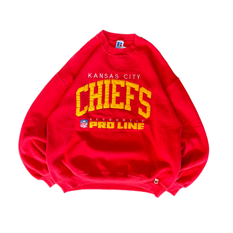 WESTSIDE STOREY VINTAGE | VINTAGE 90'S KC CHIEFS RUSSELL STITCHED SWEATSHIRT - RED