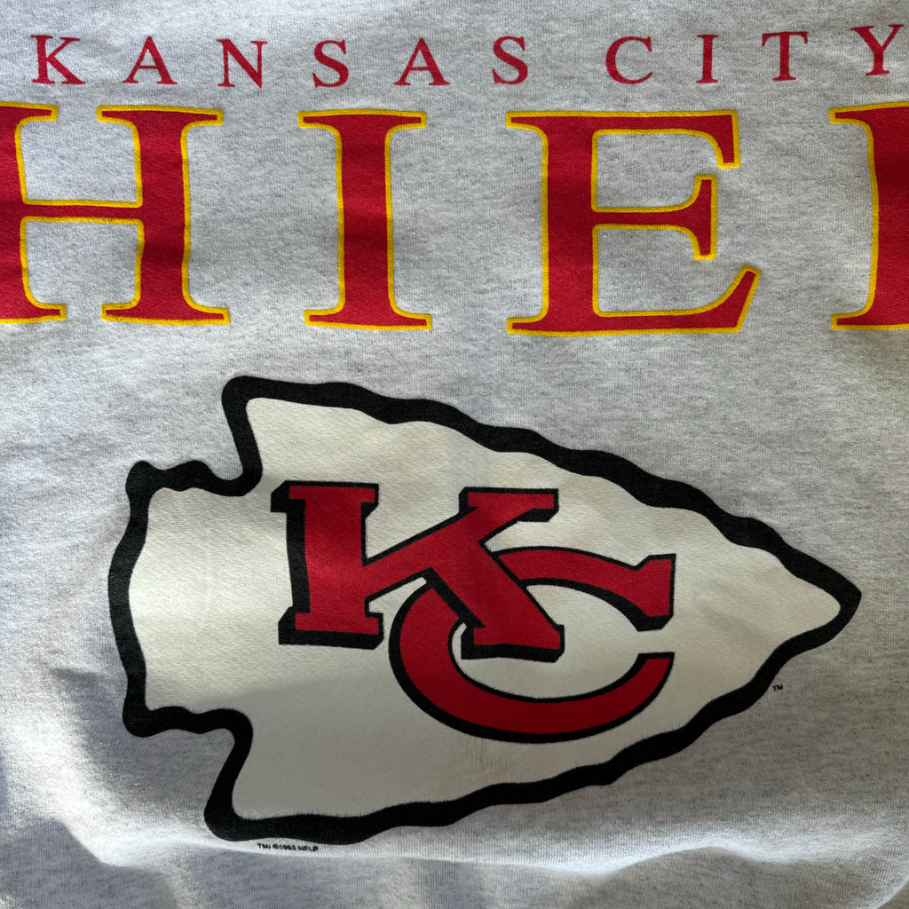 WESTSIDE STOREY VINTAGE | VINTAGE 90'S KC CHIEFS CLEAN CLIFF ENGLE SPELLOUT - GRAY - Westside Storey