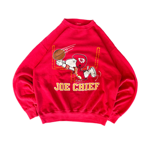 WESTSIDE STOREY VINTAGE | VINTAGE 90'S KC CHIEFS JOE CHIEF SNOOPY SWEATSHIRT - RED - Westside Storey
