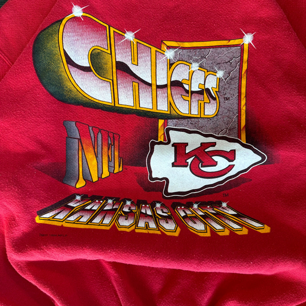 WESTSIDE STOREY VINTAGE | VINTAGE 90'S KC CHIEFS SPARKLE FONT SWEATSHIRT - RED - Westside Storey
