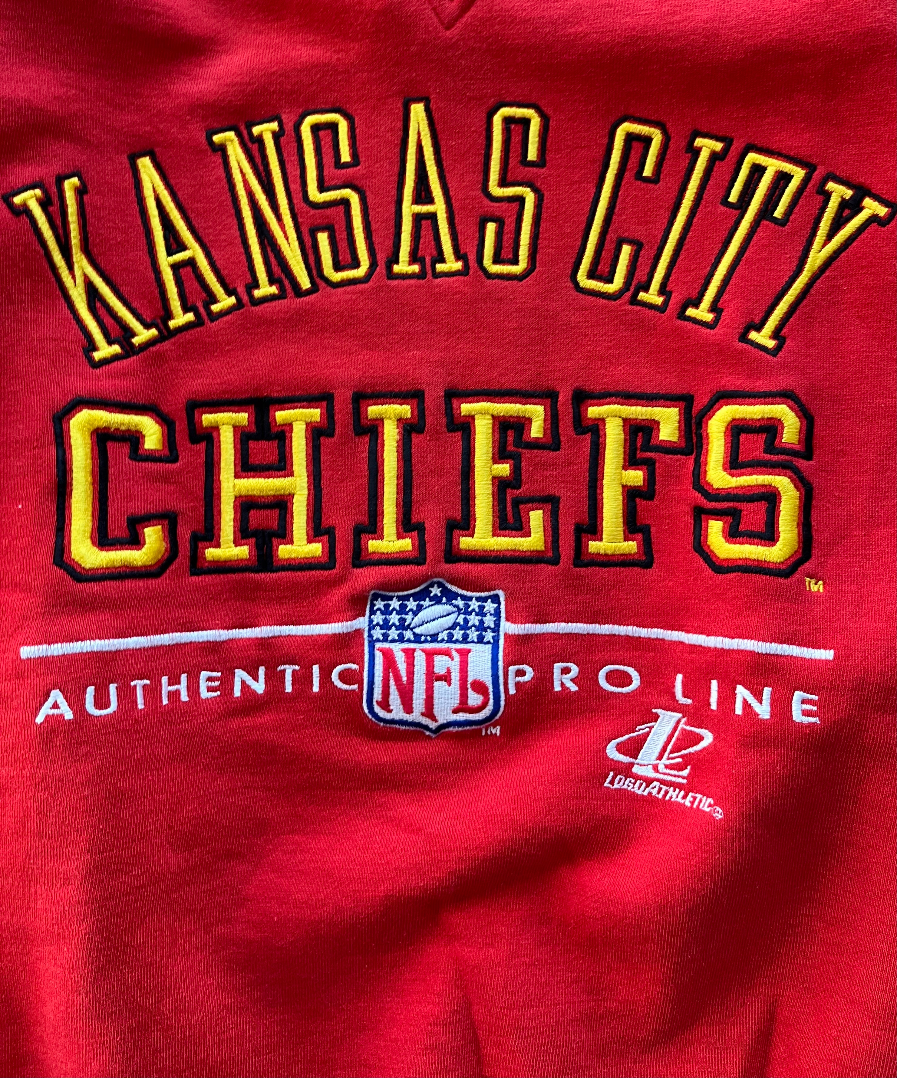 WESTSIDE STOREY VINTAGE | VINTAGE 90S PROLINE EMBROIDERED KC CHIEFS SWEATSHIRT - RED - Westside Storey