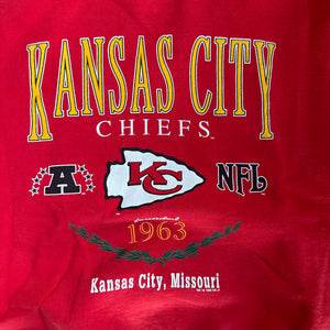 WESTSIDE STOREY VINTAGE | VINTAGE 90'S KC CHIEFS HEAVY GALT SAND SWEATSHIRT - RED - Westside Storey