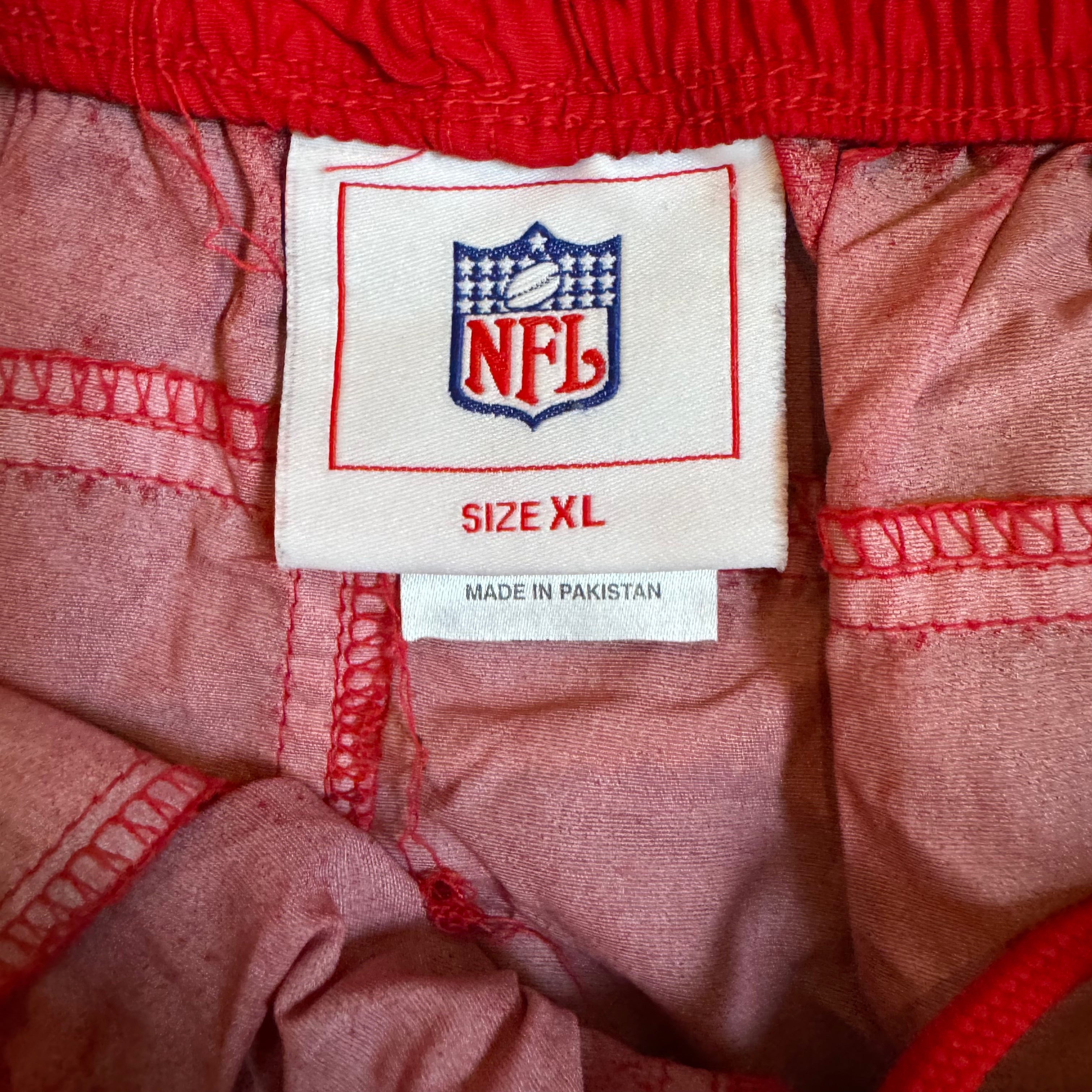 WESTSIDE STOREY VINTAGE | Y2K NYLON CARGO KC CHIEFS PANTS - RED - Westside Storey