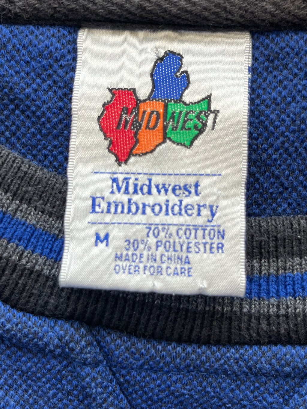 WESTSIDE STOREY VINTAGE | VINTAGE 90S KANSAS JAYHAWKS SPECKLE EMBROIDERED KU SWEATSHIRT- BLUE - Westside Storey