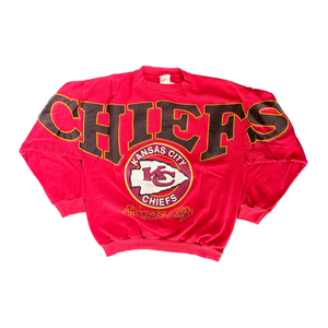 WESTSIDE STOREY VINTAGE | VINTAGE 90'S KC CHIEFS SPELLOUT SWEATSHIRT - RED - Westside Storey