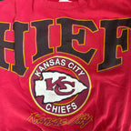 WESTSIDE STOREY VINTAGE | VINTAGE 90'S KC CHIEFS SPELLOUT SWEATSHIRT - RED - Westside Storey