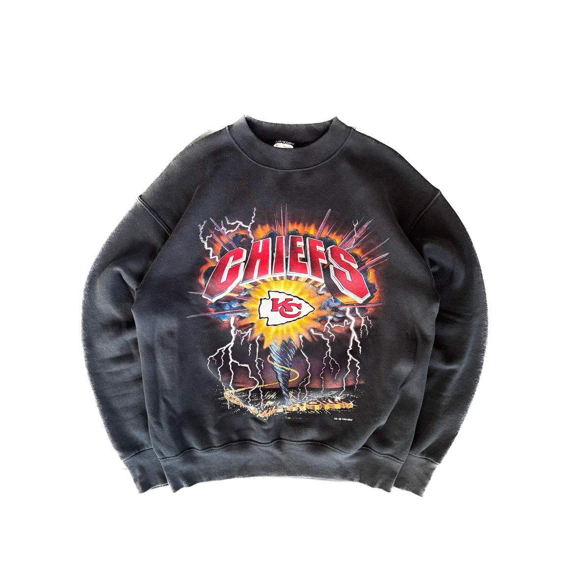 WESTSIDE STOREY VINTAGE | VINTAGE 90'S KC CHIEFS RIDING THE STORM SWEATSHIRT - BLACK