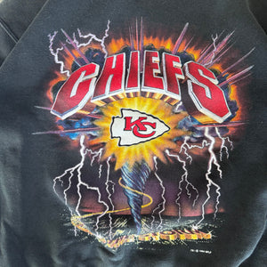 WESTSIDE STOREY VINTAGE | VINTAGE 90'S KC CHIEFS RIDING THE STORM SWEATSHIRT - BLACK - Westside Storey