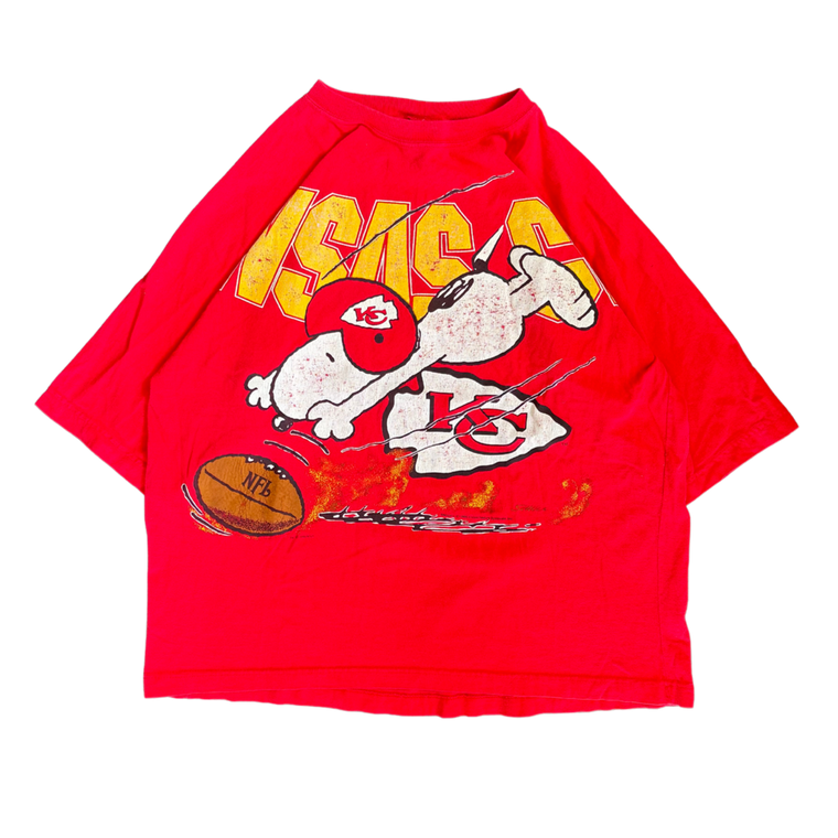 WESTSIDE STOREY VINTAGE | VINTAGE 90'S KC CHIEFS SNOOPY SPELL OUT T-SHIRT - RED