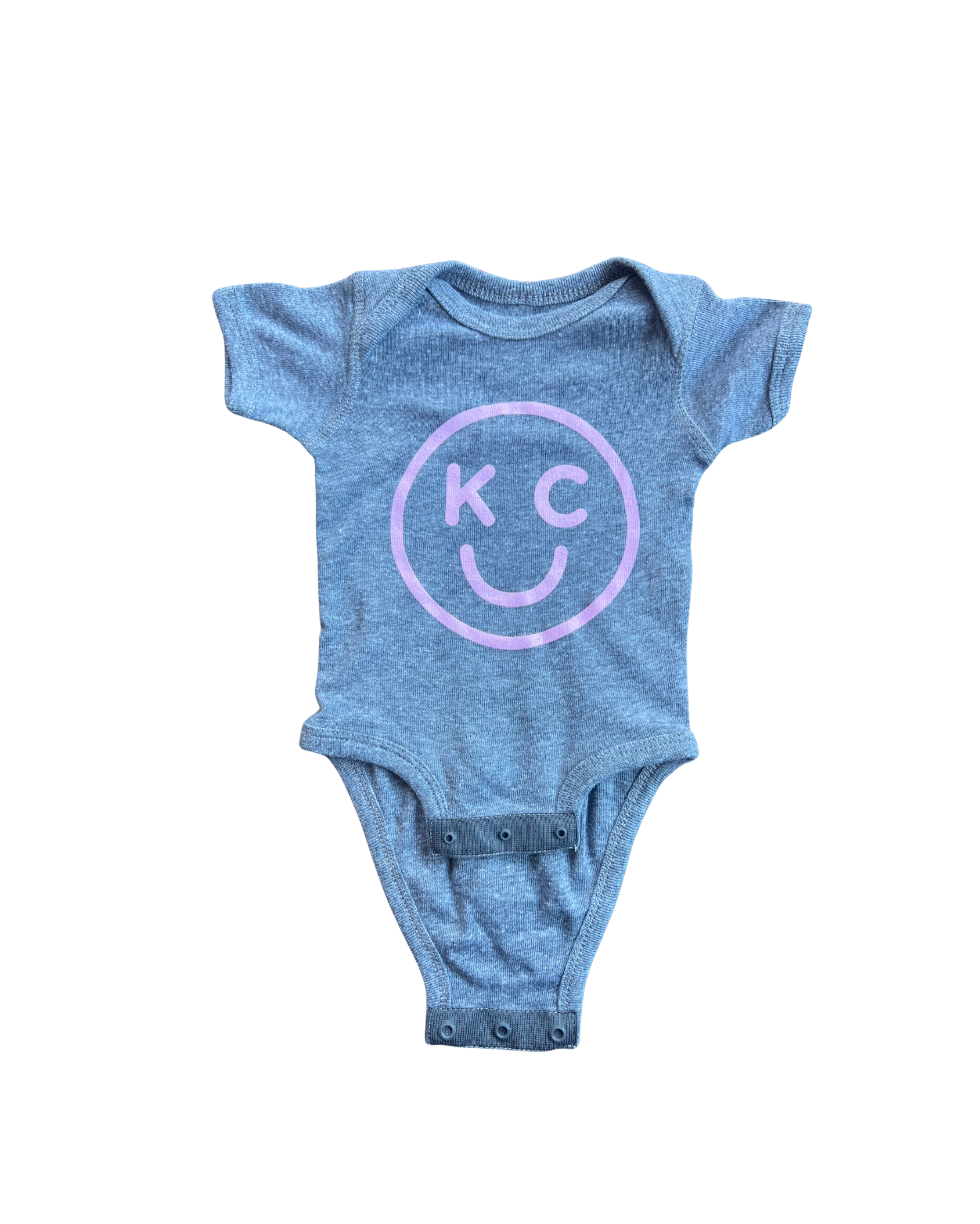 BELLBOY | KIDS KC SMILEY ONESIE - GREY/PINK Bellboy Apparel