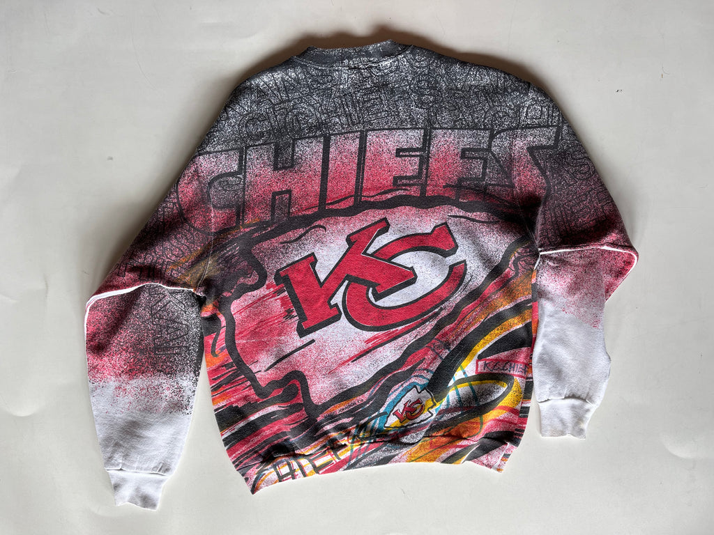 WESTSIDE STOREY VINTAGE | VINTAGE 90S MAGIC JOHNSON ALLOVER PRINT CHIEFS SWEATSHIRT - Westside Storey