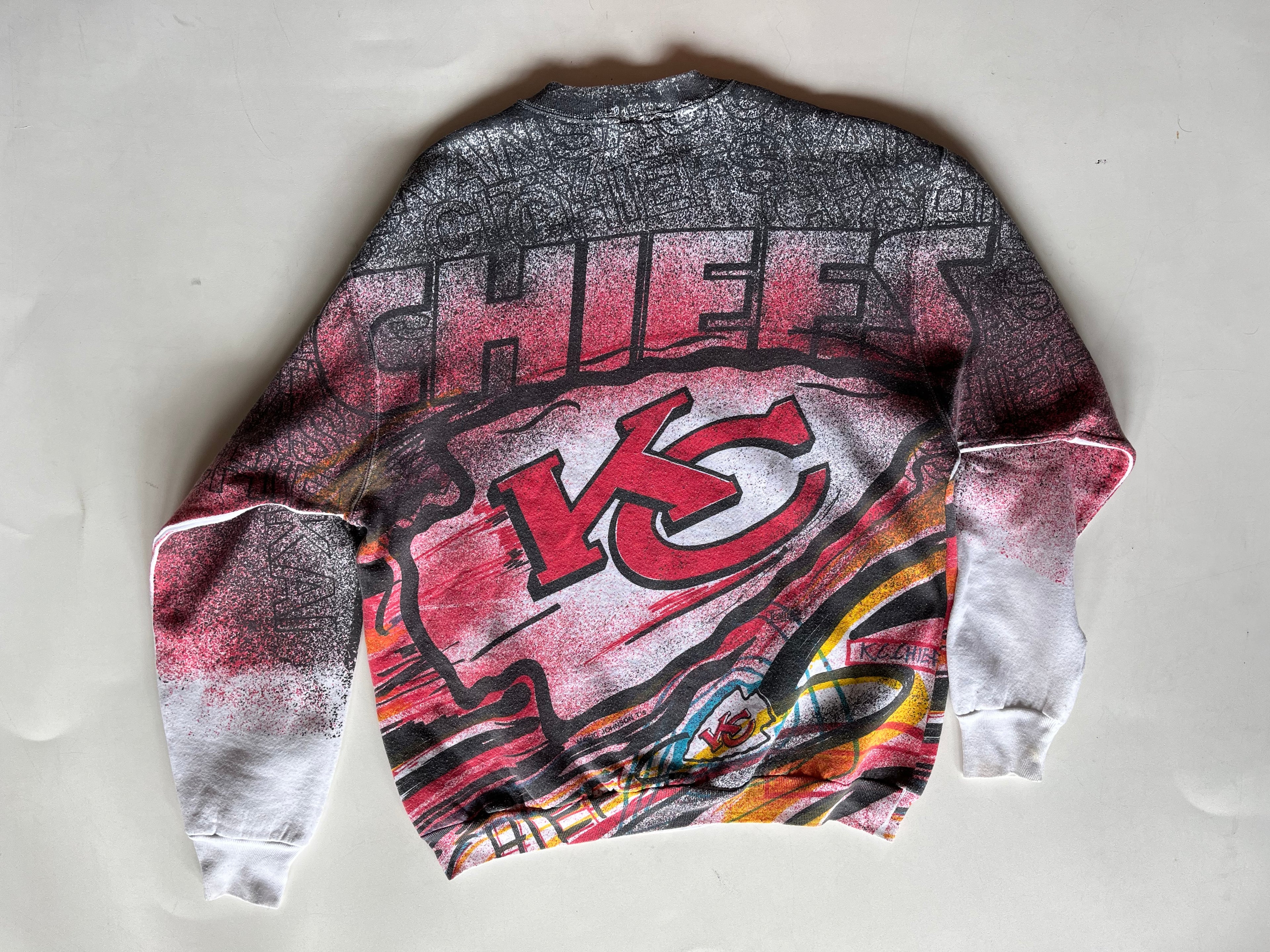 WESTSIDE STOREY VINTAGE | VINTAGE 90S MAGIC JOHNSON ALLOVER PRINT CHIEFS SWEATSHIRT - Westside Storey