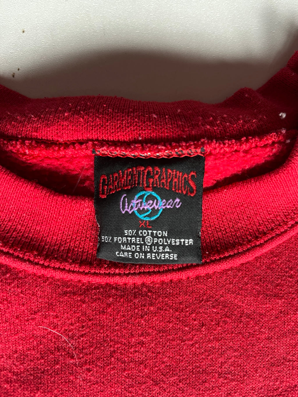 WESTSIDE STOREY VINTAGE | VINTAGE 90S SYLVESTER CAT CHIEFS SWEATSHIRT - Westside Storey