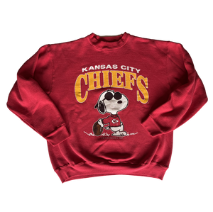 WESTSIDE STOREY VINTAGE | VINTAGE 90S SNOOPY CHIEFS SWEATSHIRT - Westside Storey