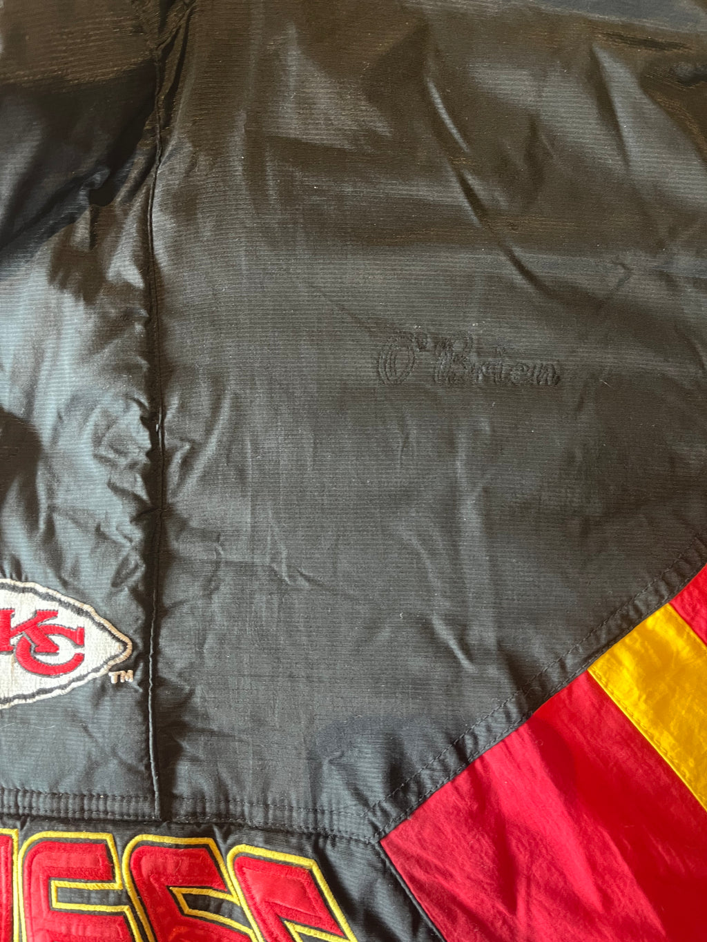 WESTSIDE STOREY VINTAGE | VINTAGE 90S CHIEFS RARE BLACK STARTER PUFFER JACKET - Westside Storey