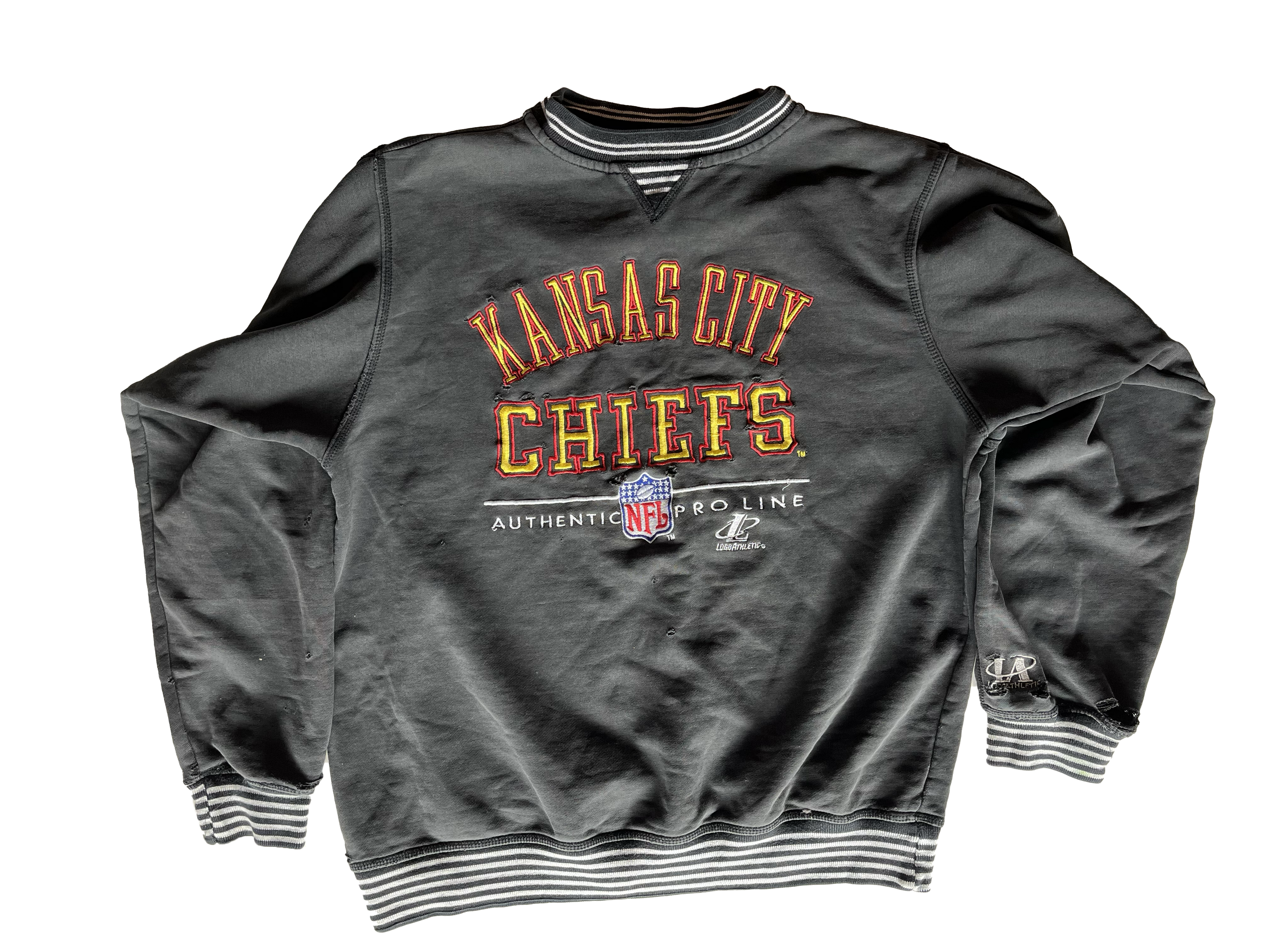 WESTSIDE STOREY VINTAGE | VINTAGE 90S SALEM LOGO ATHLETIC PROLINE THRASHED CHIEFS SWEATSHIRT - Westside Storey