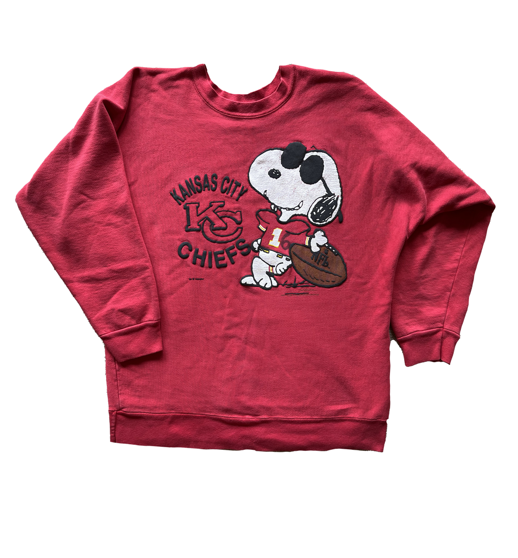 WESTSIDE STOREY VINTAGE | VINTAGE 90S SNOOPY CHIEFS SWEATSHIRT - Westside Storey