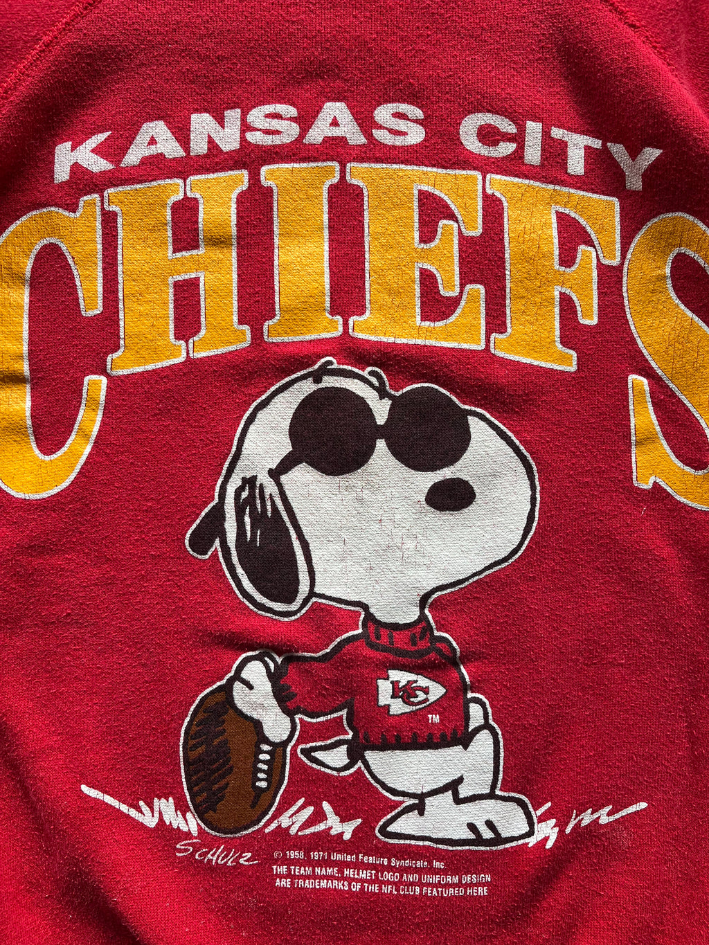 WESTSIDE STOREY VINTAGE | VINTAGE 90S CHIEFS SNOOPY SWEATSHIRT - Westside Storey