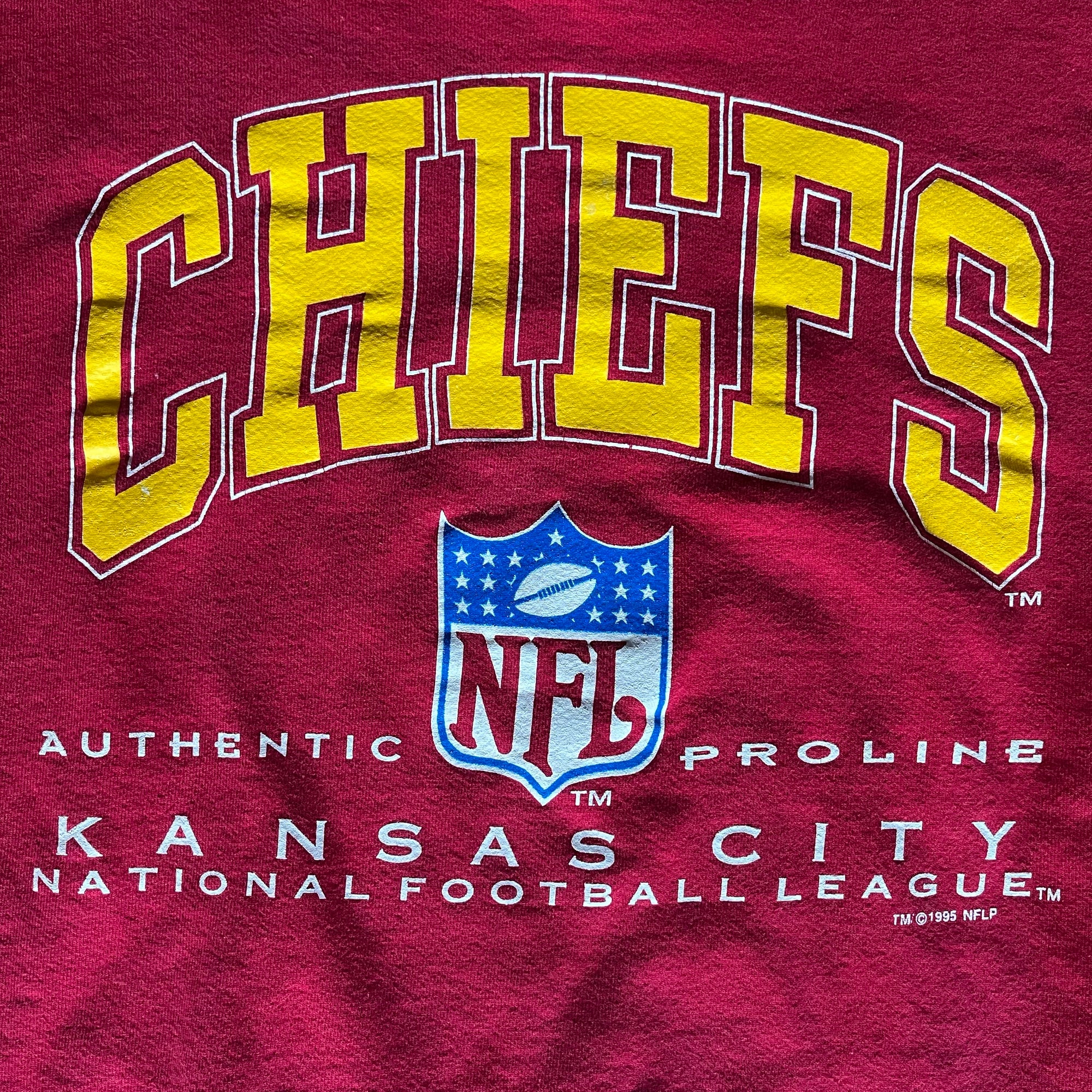 WESTSIDE STOREY VINTAGE | VINTAGE 90S CHIEFS LOGO ATHLETIC PRO-LINE SW -  Westside Storey