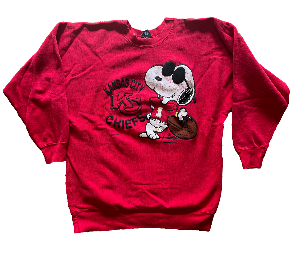 WESTSIDE STOREY VINTAGE | VINTAGE 90S RARE SNOOPY CHIEFS SWEATSHIRT - Westside Storey
