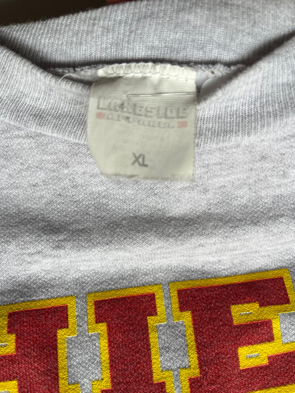 WESTSIDE STOREY VINTAGE | VINTAGE 90S TAZ STRIPE SLEEVE CHIEFS LIGHT SWEATSHIRT - Westside Storey