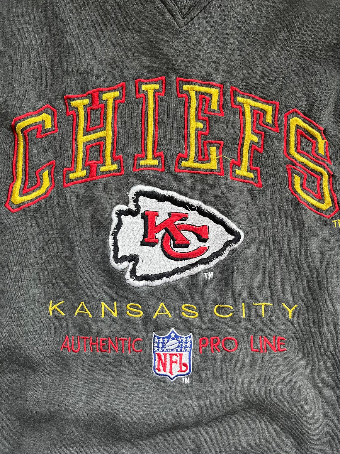 WESTSIDE STOREY VINTAGE  VINTAGE 90S CHIEFS PROLINE SWEATSHIRT