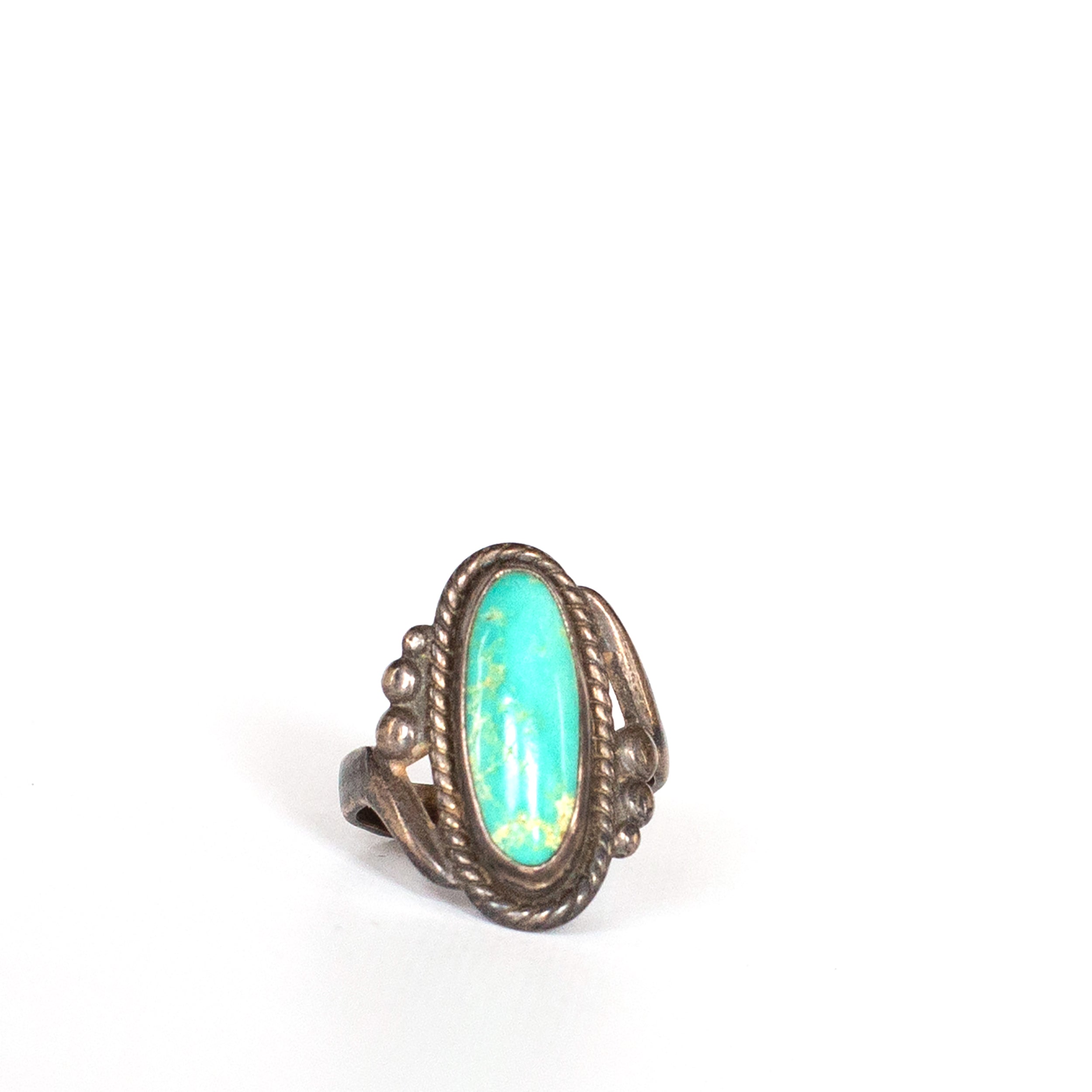 VINTAGE JEWELRY | STERLING TURQUOISE RING (SIZE 5) - Westside Storey