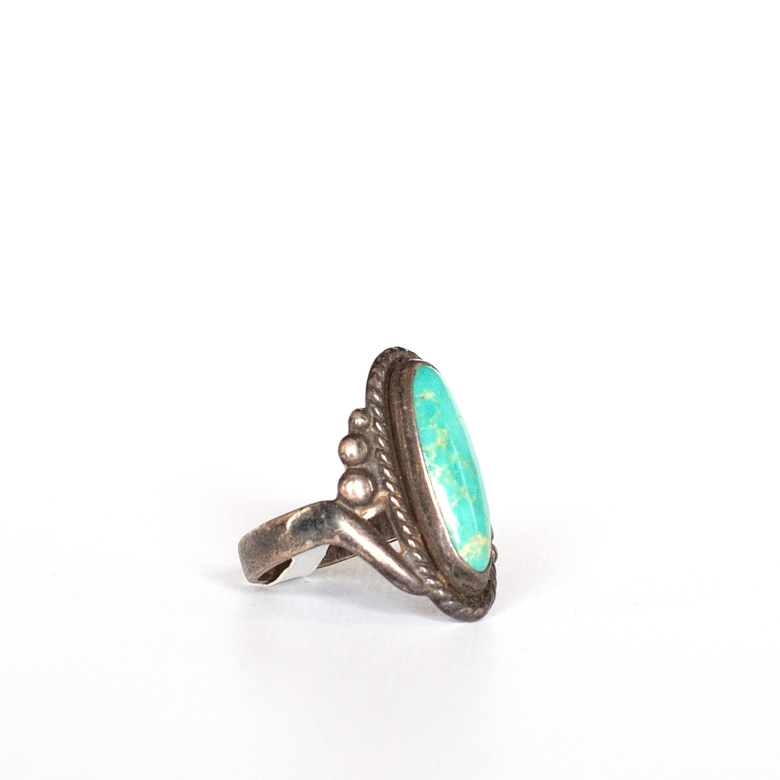 VINTAGE JEWELRY | STERLING TURQUOISE RING (SIZE 5) - Westside Storey