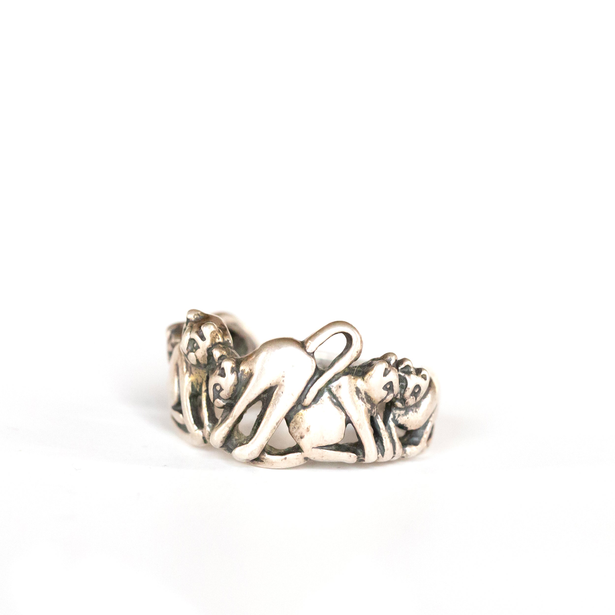 VINTAGE JEWELRY | STERLING CATS RING (SIZE 8.75) - Westside Storey