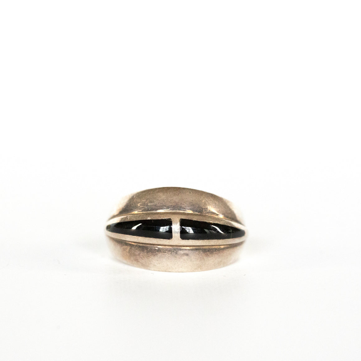 VINTAGE JEWELRY | STERLING ONYX MODERN RING (SIZE 8.5)