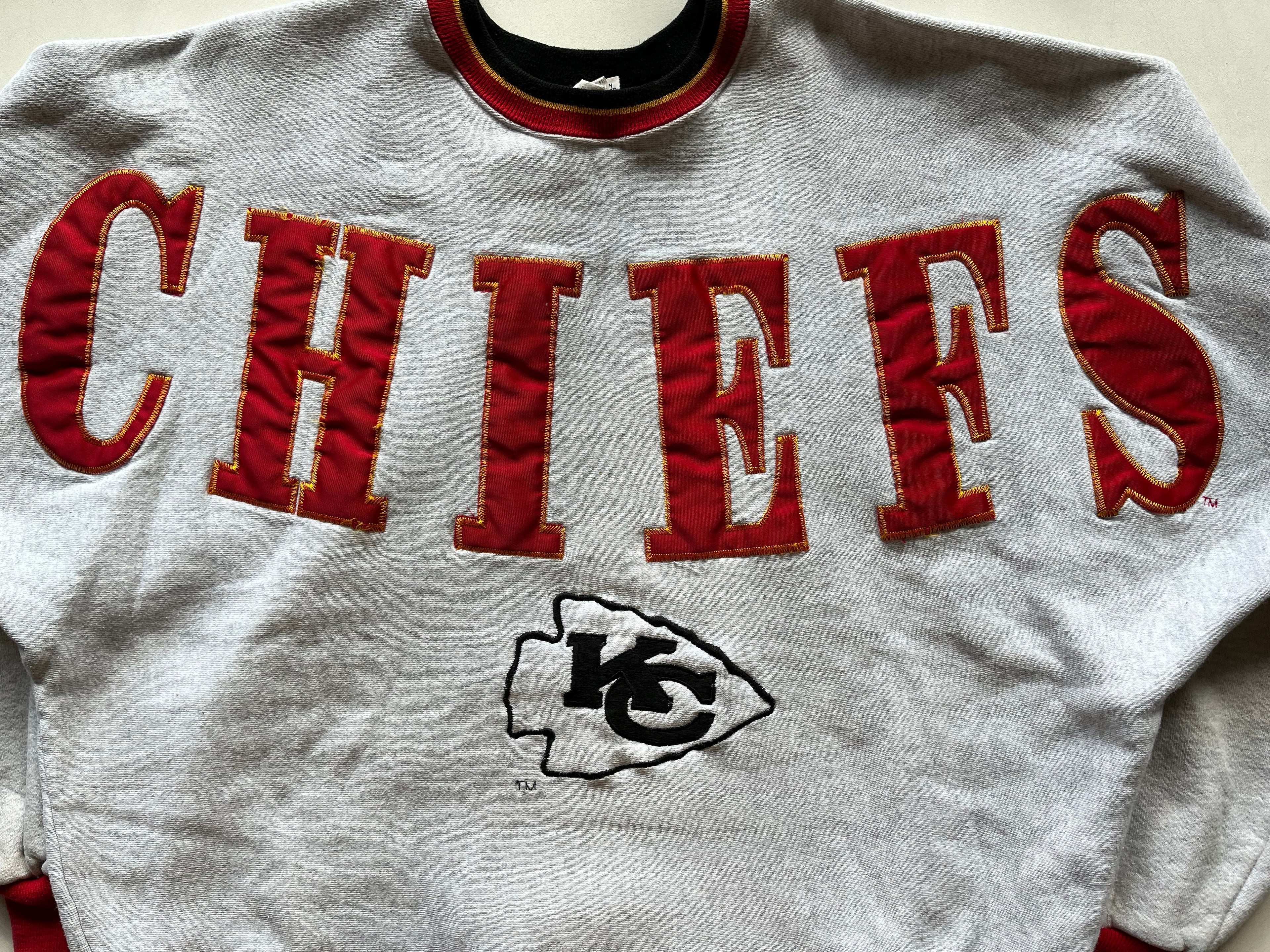 WESTSIDE STOREY VINTAGE | VINTAGE 90S CHIEFS SPELLOUT LEGENDS SWEATSHIRT - Westside Storey