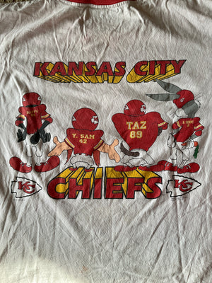 WESTSIDE STOREY VINTAGE | VINTAGE 1993 LOONEY TUNES CHIEFS QUARTER SLEEVE - Westside Storey