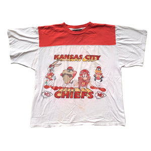 WESTSIDE STOREY VINTAGE | VINTAGE 1993 LOONEY TUNES CHIEFS QUARTER SLEEVE - Westside Storey